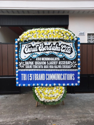 Papan Bunga Duka di Putat